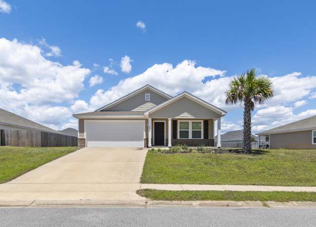 Property at 685 Whispering Creek Ave, Freeport, FL 32439, 4 beds, 2 baths