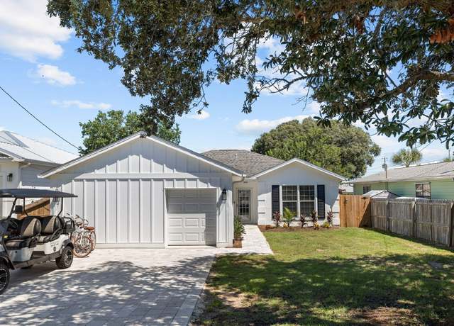 Property at 21516 Dolphin Ave, Panama City Beach, FL 32413, 3 beds, 3 baths