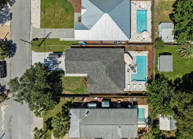 Property at 21516 Dolphin Ave, Panama City Beach, FL 32413, 3 beds, 3 baths