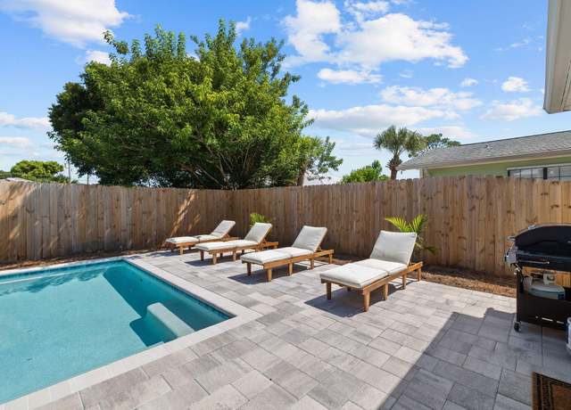 Property at 21516 Dolphin Ave, Panama City Beach, FL 32413, 3 beds, 3 baths