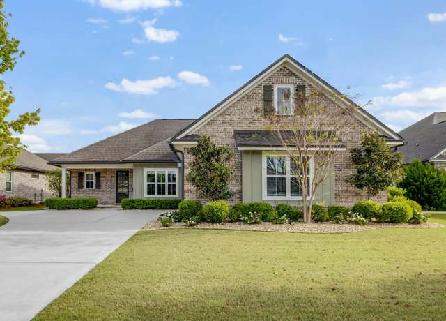 Property at 129 Meadow Lake Dr, Freeport, FL 32439, 3 beds, 2.5 baths