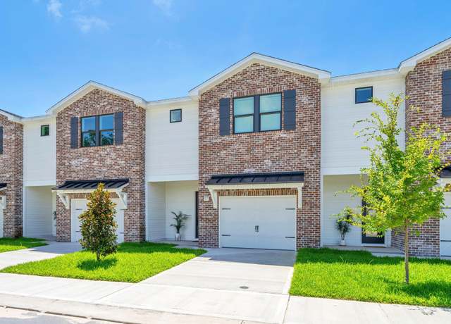 Property at 140 Sibert Ave Unit 16, Destin, FL 32541, 3 beds, 2.5 baths