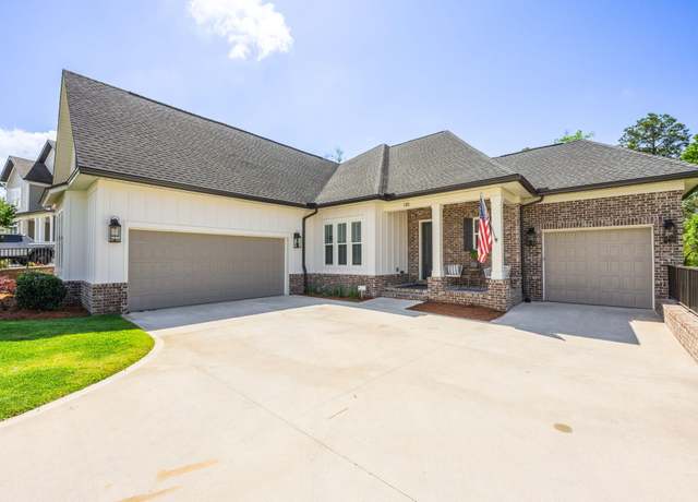 Property at 135 Caraway Dr, Niceville, FL 32578, 4 beds, 4 baths