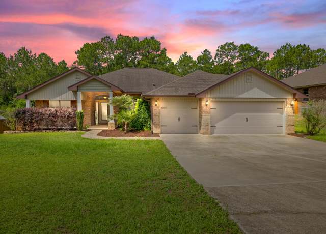 Property at 119 Strike Eagle Dr, Crestview, FL 32536, 4 beds, 3 baths