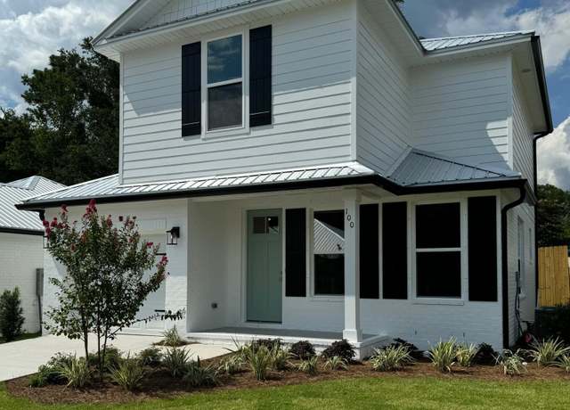 Property at 106 Penny Ln, Valparaiso, FL 32580, 3 beds, 2.5 baths