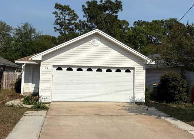 Property at 24 2Nd St, Shalimar, FL 32579, 3 beds, 2 baths
