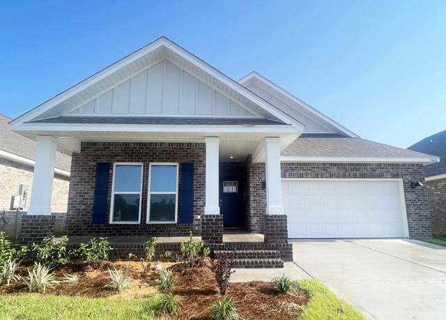 Property at 8141 Fir Tree Dr, Milton, FL 32583, 5 beds, 3 baths