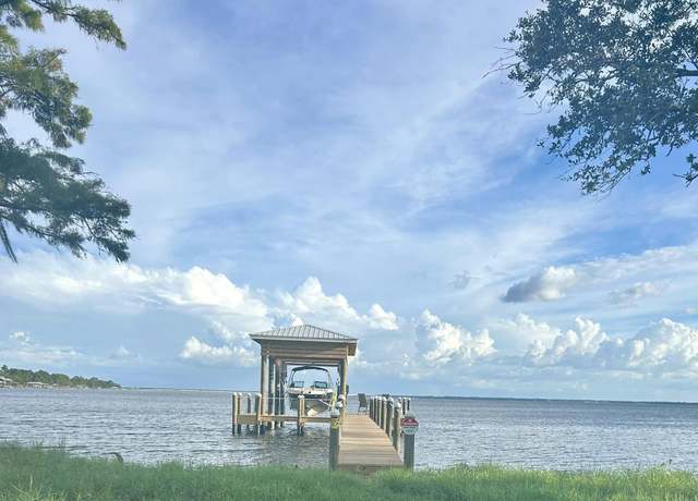 Property at 346 Beatrice Point Rd, Freeport, FL 32439