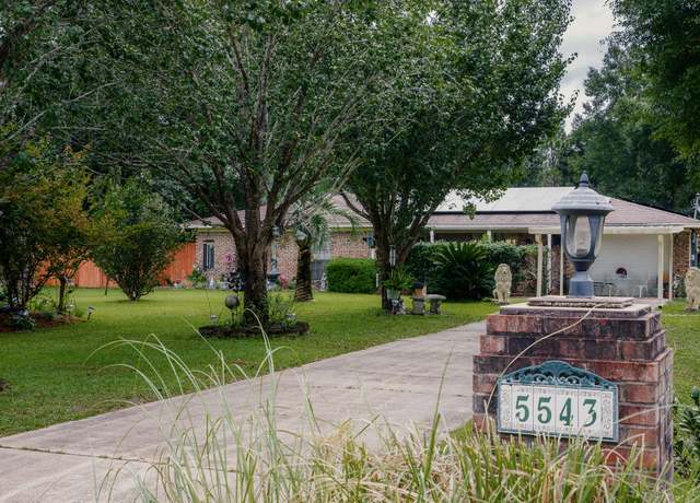 Property at 5543 Galaxy Dr, Crestview, FL 32539, 3 beds, 2 baths