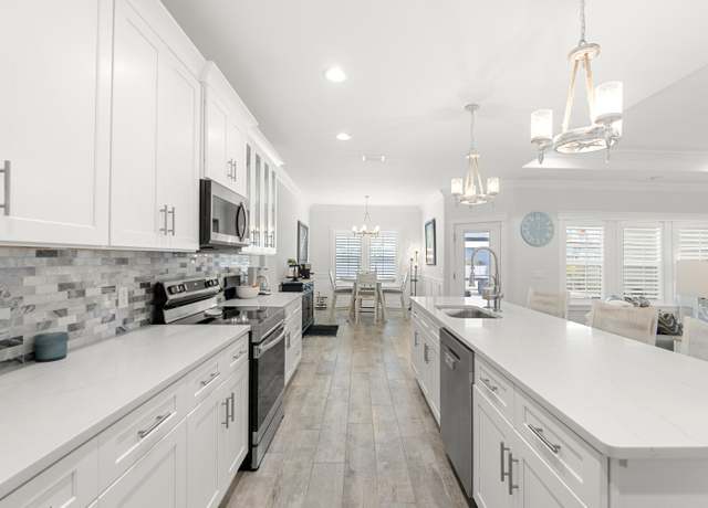 Property at 286 N Wells St, Panama City Beach, FL 32413, 4 beds, 3 baths