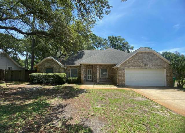Property at 64 Hampton Cir, Niceville, FL 32578, 4 beds, 2 baths
