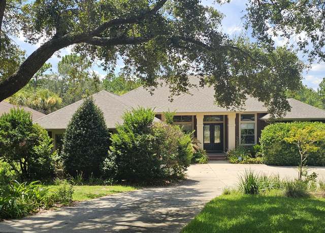Property at 2707 Avenida De Soto, Navarre, FL 32566, 4 beds, 3 baths