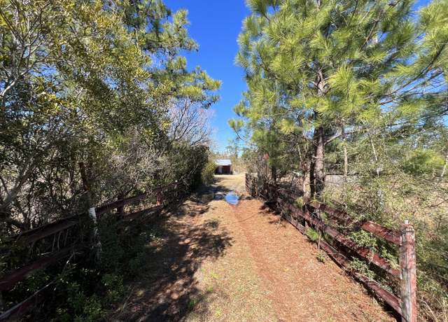 Property at 10819 Silver Lake Rd, Fountain, FL 32438