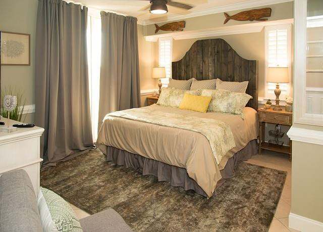 Property at 1322 SW Miracle Strip Pkwy Unit 301, Fort Walton Beach, FL 32548, 1 bed, 2 baths
