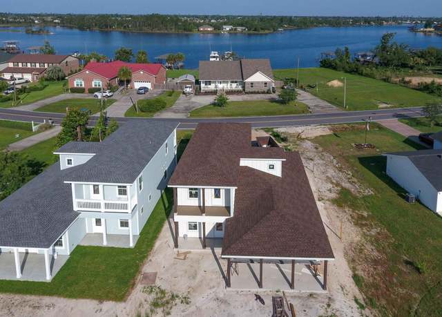 Property at 913 Plantation Dr, Panama City, FL 32404, 3 beds, 3.5 baths