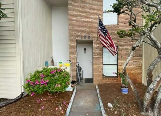 Property at 3861 Indian Trl #102, Destin, FL 32541, 2 beds, 2.5 baths