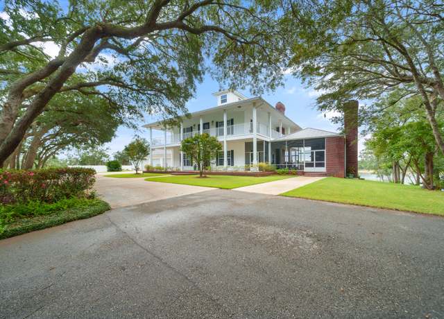 Property at 15702 FL-77, Southport, FL 32409, 5 beds, 6 baths