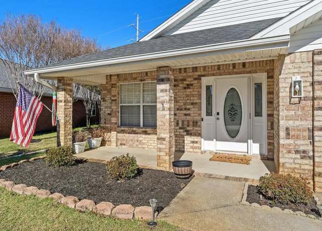 Property at 116 Leeward Dr, Miramar Beach, FL 32550, 3 beds, 2 baths