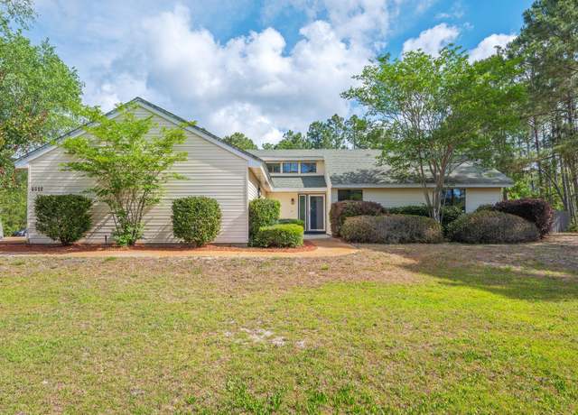 Property at 6522 Leisure St, Navarre, FL 32566, 3 beds, 2 baths