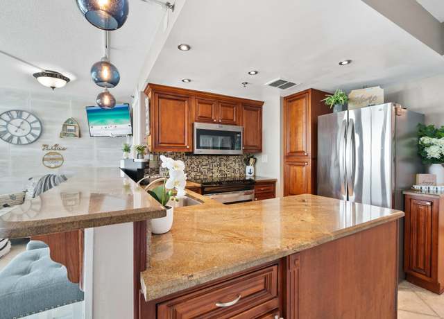 Property at 9850 S Thomas Dr Unit 1004W, Panama City Beach, FL 32408, 1 bed, 1 bath