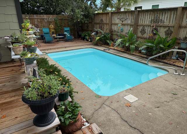 Property at 335 Acacia St, Santa Rosa Beach, FL 32459, 4 beds, 3 baths