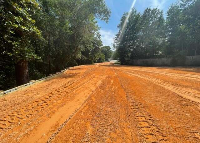 Property at 219 Hillside Dr, Niceville, FL 32578