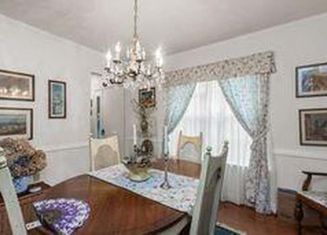 Property at 2417 Rocky Shores Dr, Niceville, FL 32578, 4 beds, 2 baths