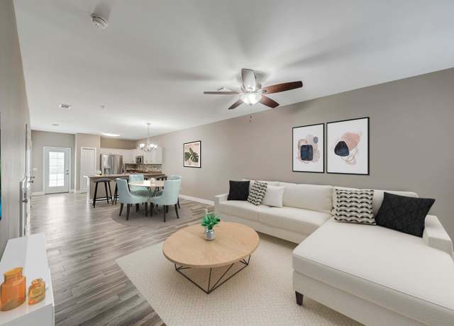 Property at 8203 Annabellas Ln, Panama City Beach, FL 32407, 2 beds, 2.5 baths