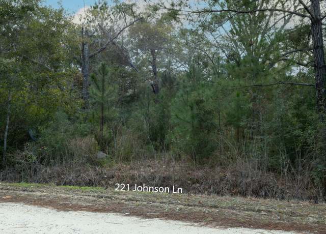 Property at 221 Johnson Ln, Freeport, FL 32439