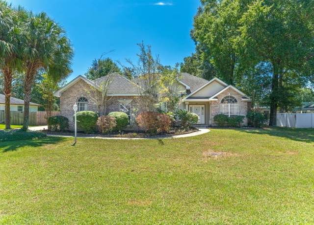 Property at 4628 E Scarlet Dr, Crestview, FL 32539, 3 beds, 2 baths