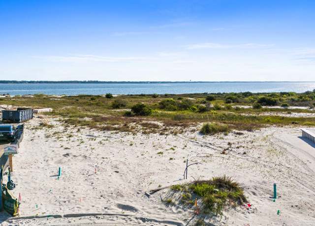 Property at 23 Seaside Cir, Navarre, FL 32566