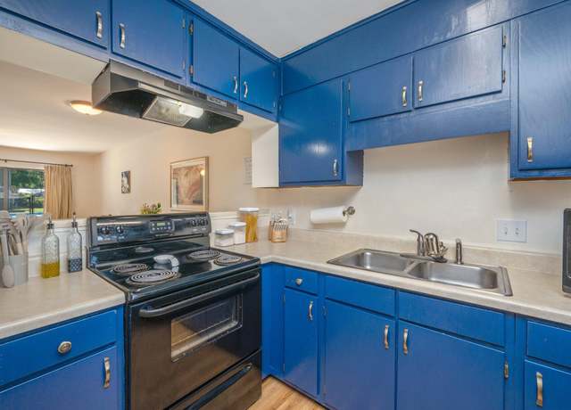 Property at 115 NE Hughes St Unit B3, Fort Walton Beach, FL 32548, 2 beds, 1.5 baths