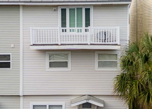 Property at 445 Gulf Shore Dr #10, Destin, FL 32541, 4 beds, 3.5 baths