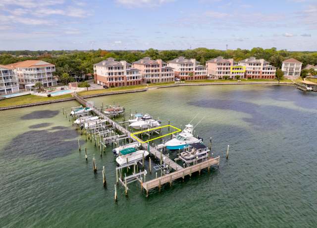 Property at 240 SE Brooks St Unit B202, Fort Walton Beach, FL 32548, 3 beds, 2.5 baths