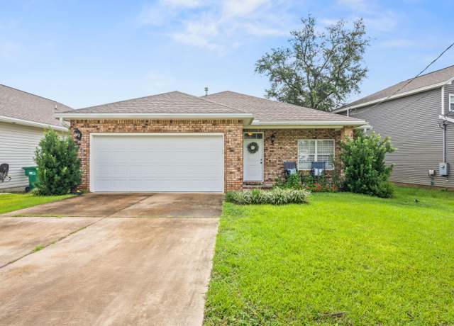 Property at 350 Fir Ave, Niceville, FL 32578, 3 beds, 2 baths