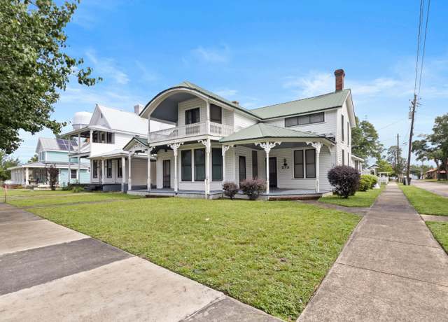 Property at 273 E Live Oak Ave, FL 32435, 3 beds, 2.5 baths