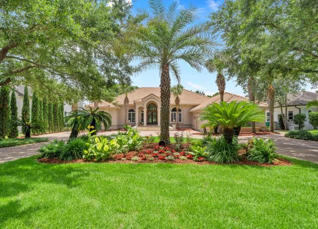 Property at 444 Captains Cir, Destin, FL 32541, 3 beds, 3 baths