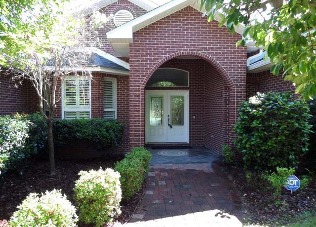 Property at 1560 Glenlake Circle Cir, Niceville, FL 32578, 4 beds, 3 baths