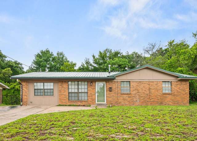 Property at 181 Miramar St, Mary Esther, FL 32569, 3 beds, 2 baths