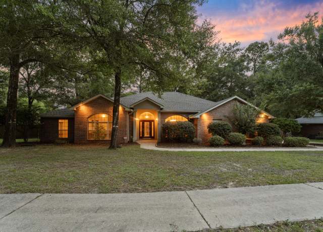 Property at 5848 Saratoga Dr, Crestview, FL 32536, 4 beds, 2.5 baths