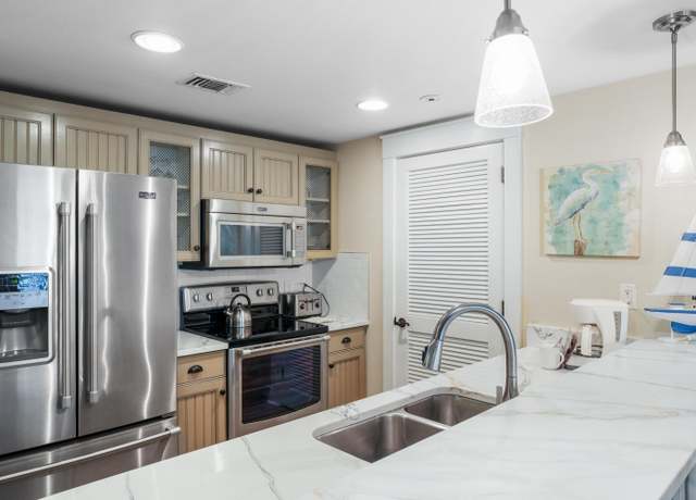 Property at 9200 Baytowne Wharf Blvd Unit 236/238, Miramar Beach, FL 32550, 2 beds, 2 baths