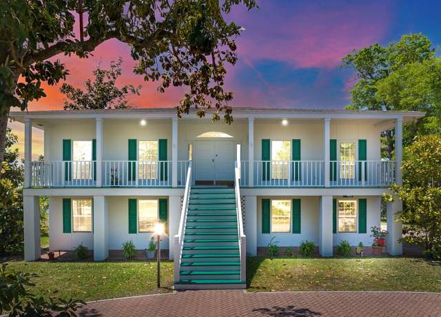 Property at 7552 Coleridge Rd, Panama City, FL 32404, 4 beds, 4 baths