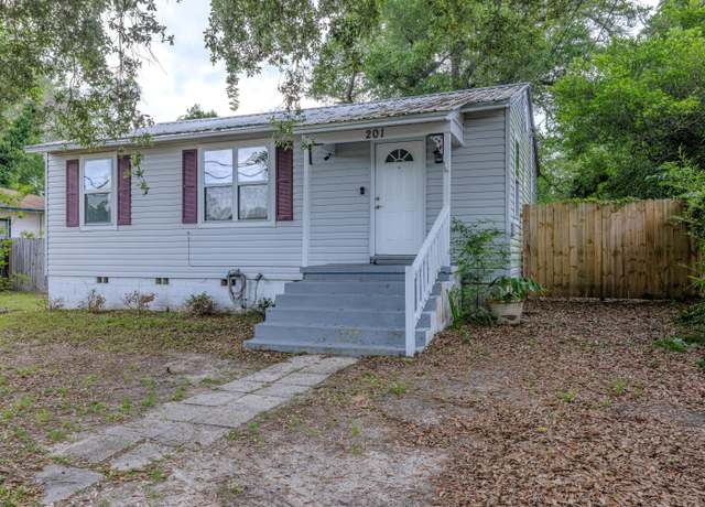 Property at 201 Chaseville St, Pensacola, FL 32507, 2 beds, 1 bath