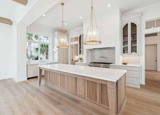 Property at 289 Tyler Dr, Santa Rosa Beach, FL 32459, 5 beds, 4.5 baths