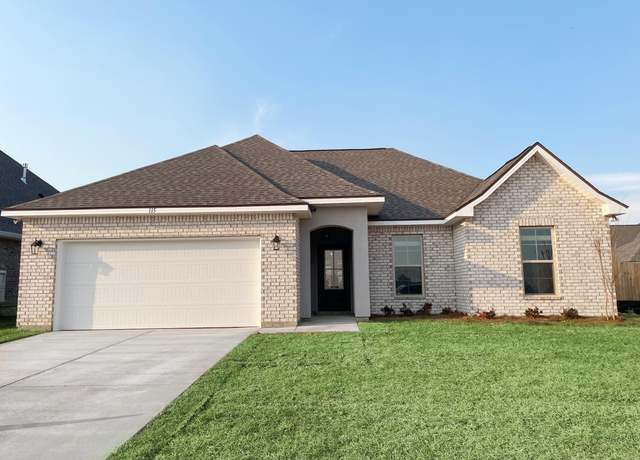 Property at 115 Bon Ami Dr, Freeport, FL 32439, 4 beds, 2 baths