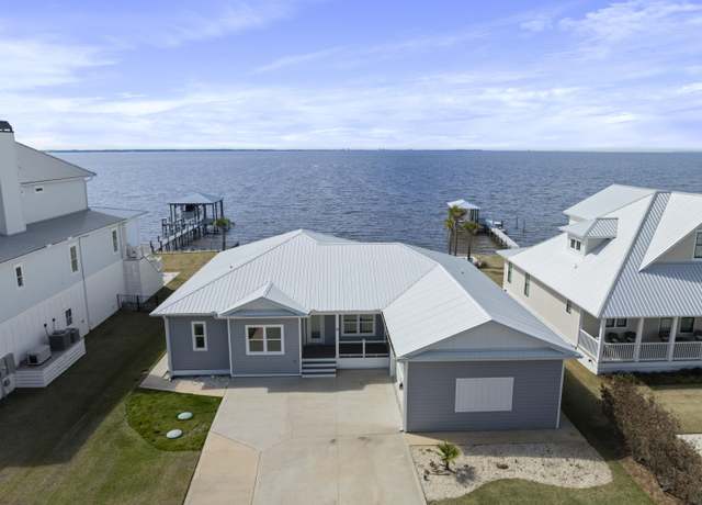 Property at 10 S Sunset Harbour, Freeport, FL 32439, 3 beds, 3 baths