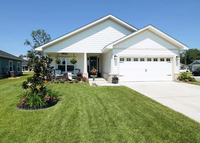 Property at 14 Cool Breeze, Freeport, FL 32439, 4 beds, 2 baths