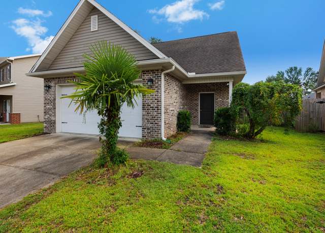 Property at 107 Creve Core Dr, Crestview, FL 32539, 4 beds, 3 baths