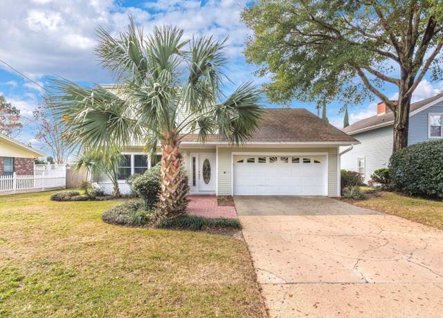 Property at 24 Cinderella Ln, Fort Walton Beach, FL 32547, 4 beds, 2.5 baths