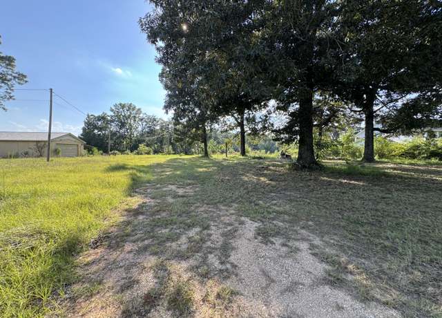 Property at 12715 Scenic Lake Dr, Jay, FL 32565